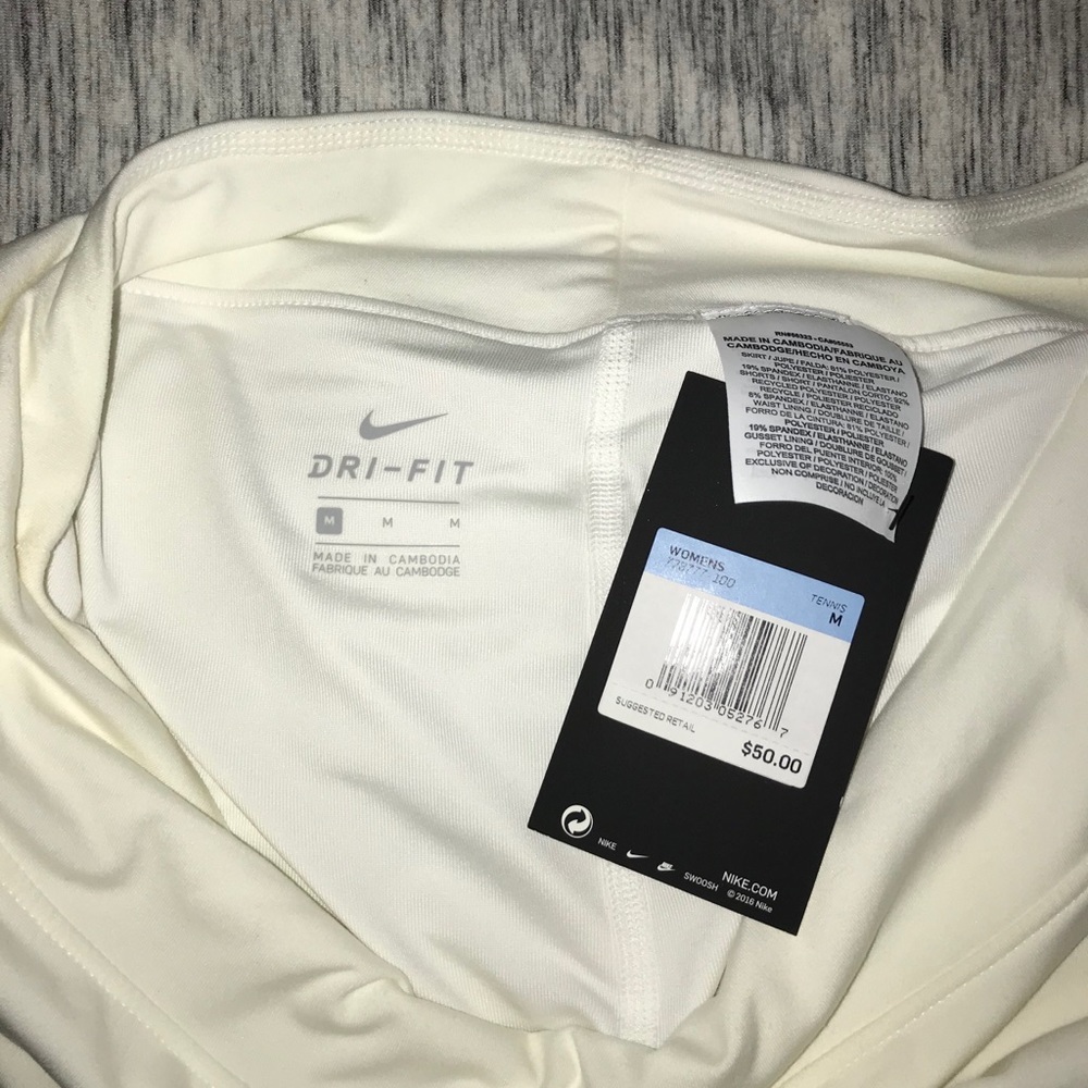 Nike tennis skort - Picture 2 of 3
